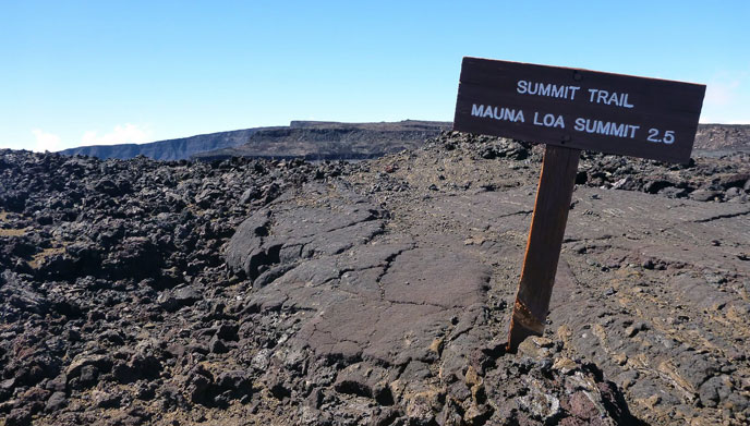 Mauna Loa Summit Trail