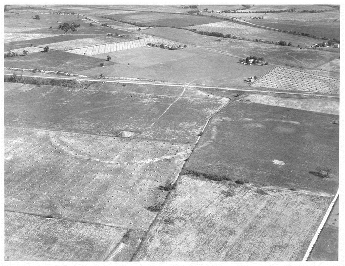 Hopeton Earthworks aerial photo showing wall outline in farm field, ca 1938