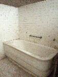 Bath Hall, tub