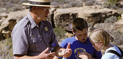 Outdoor education at Hovenweep
