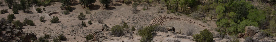 Tyuonyi Pueblo and Big Kiva from Frey Trail
