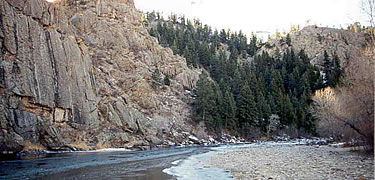 The scenic Cache La Poudre river
