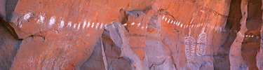 Rock art at Peekaboo Arch
