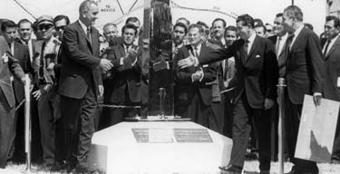 U.S. President Lyndon B. Johnson and Mexican President Aldofo Lopez Mateos