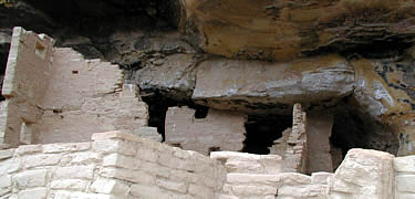 A view inside Oak Tree House on Chapin Mesa