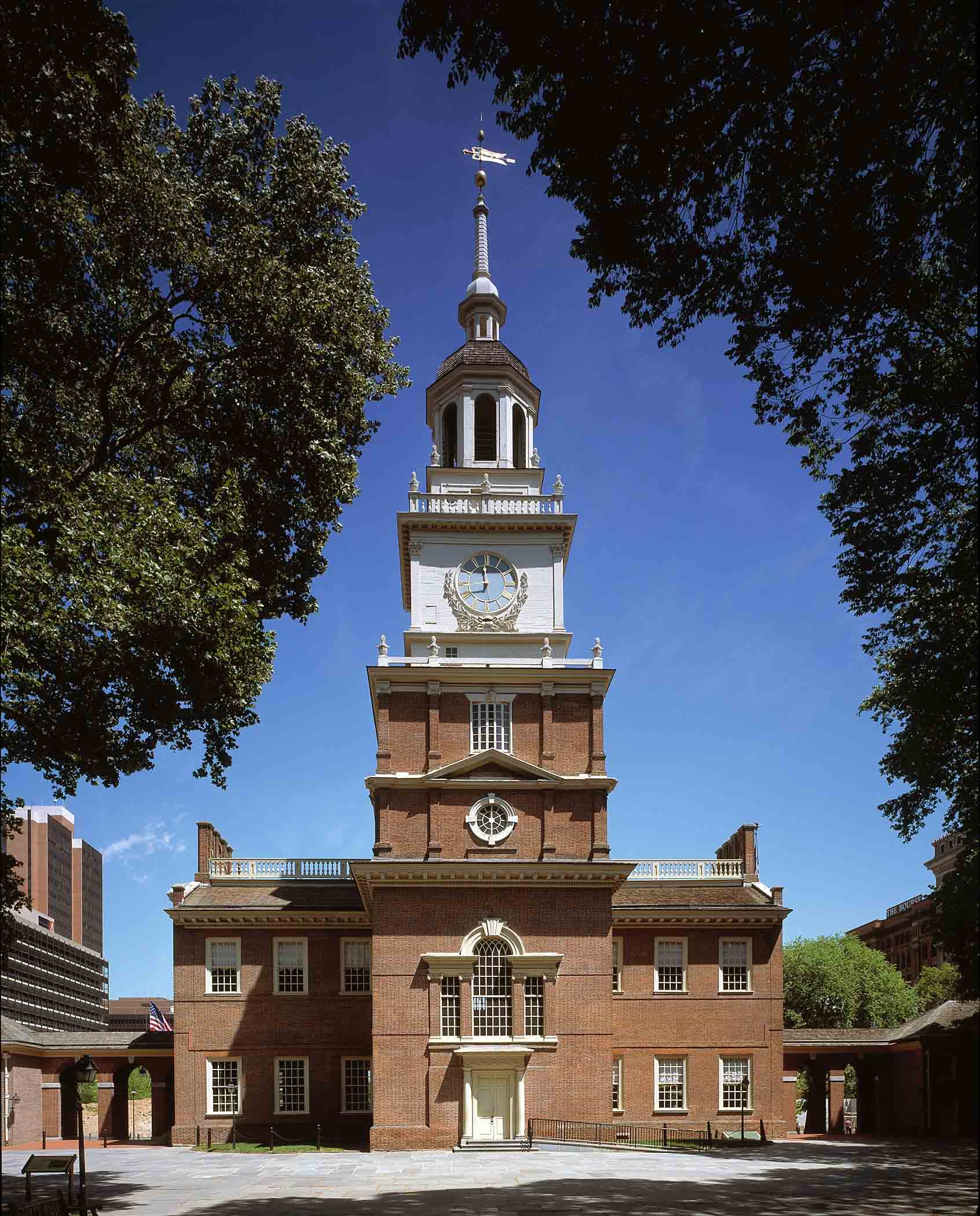 Independence Hall, looking north towars Chestnut St.