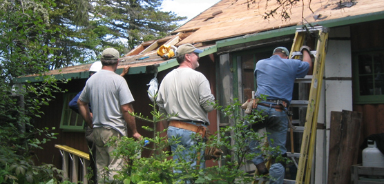 2008 Volunteer crew restores the site of the park's Artist-in-Residence Program.