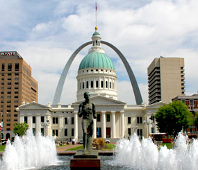 In Kiener Plaza looking at Old Courthouse and Arch