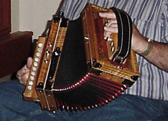 Image of accordion being played