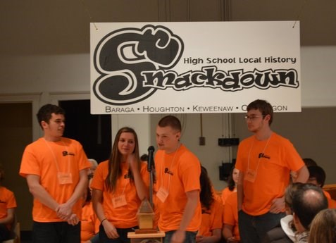 A team answers a question during the 2014 Smackdown competition.