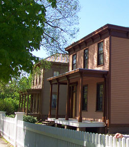 Dubois House