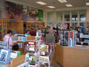 Bookstore 1 285