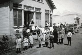Manzanar Orchard Community.