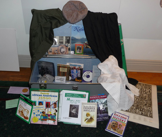 Trunk program displaying things inside trunk