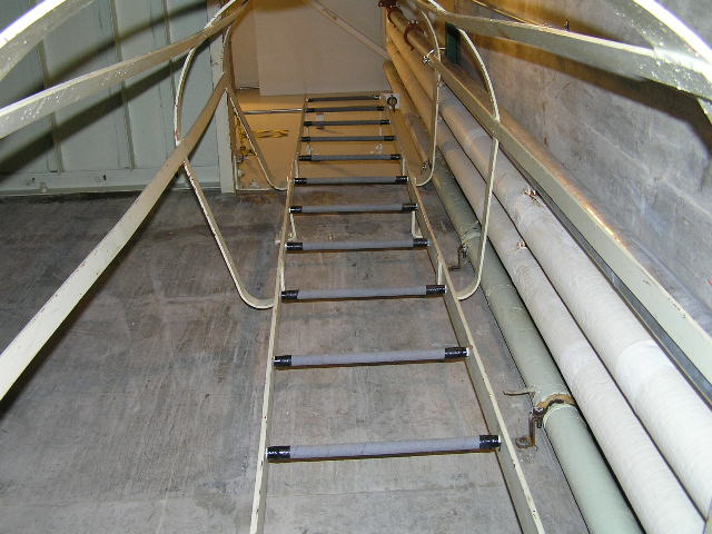 \\Inpmimimbrs1\public\Images\Facility Management\Ladder Pics\Ladder Pictures 004