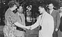 Eleanor Roosevelt hosting UNESCO visit to Val-Kill in Hyde Park, NY, 1948