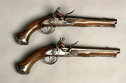 VAFO5281_2dragoonpistols_exb.jpg