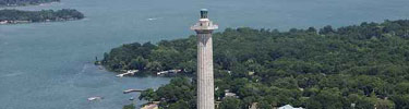 Aerial photo of the park's 352' high observation/memorial colum.