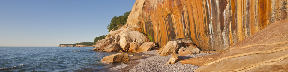 1972 : Pictured Rocks National Lakeshore Officially Dedicated