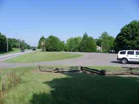Jackson Street Trailhead provides parking for horse trailers and cars alike. 