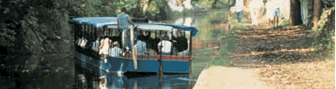 A canal boat on the Delaware and Lehigh Canal in the summer