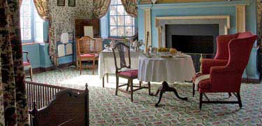 the master becchamber at hampton