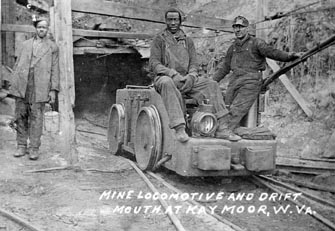 Historic photo of miners at Kaymoor
