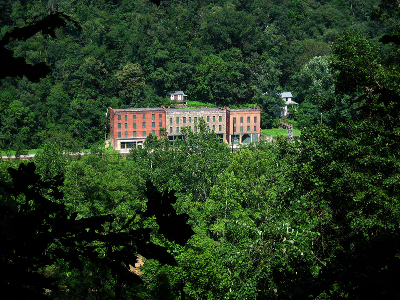 Historic buildings in Thurmond from the Rend Trail