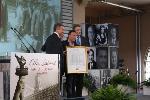 Bruce Stpringsteen receives ship's manifest