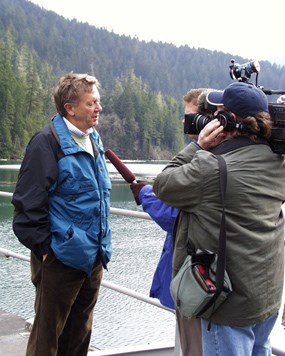 Former Secretary of the Interior Babbit visiting Glines Canyon Dam in 2000