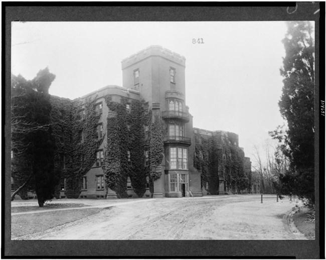 The main building at St. Elizabeths Hospital in the early 1900s.
