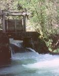 Alley sluice gate