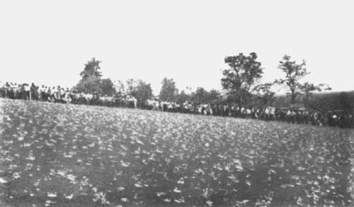 Crowd awaiting return of 1921 Robert Limbert Expedition