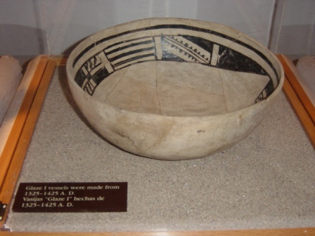 Pot glaze 1 vessel museum