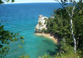 Miners Castle and the clear blue waters of Lake Superior
