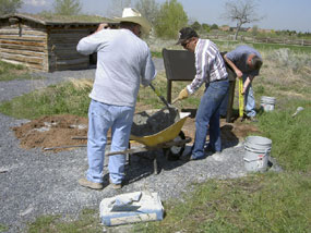 Photo image of Pony Express NHT partners at work.