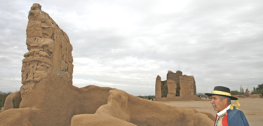 Recreation of Anza at Casa Grande Ruins, October 31, 1775