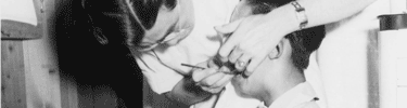 The dental clinic cared for an average of 100 persons daily. Photo by Dorothea Lange.