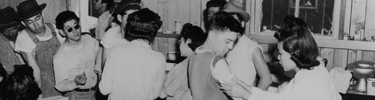 Newcomers get vaccinated on arrival. Photo by Clem Albers.