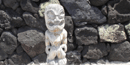 Ki'i standing guard over at the entrance to the Pu'uhonua
