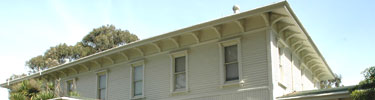 roof line of italianate building