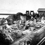 In 2003, the Garden Conservancy and the Golden Gate National Parks Conservancy formed a partnership with the National Park Service to restore and maintain key gardens on Alcatraz.