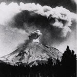 Photo of the 1915 Lassen Peak Eruption