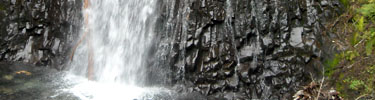 Martha Falls tumbles over a cliff of columnar lava