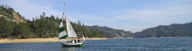 Sailing on Whiskeytown Lake