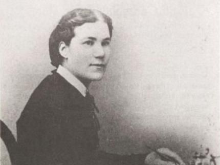 Photo of Sarah Edmonds