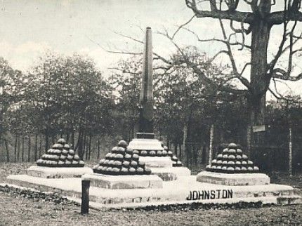 Photo of monument marking Albert Sidney Johnston's mortal wounding.