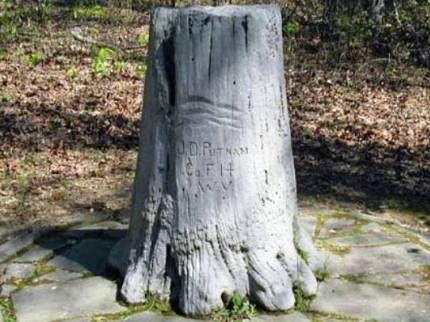 Modern photo of the Putnam Stump Monument