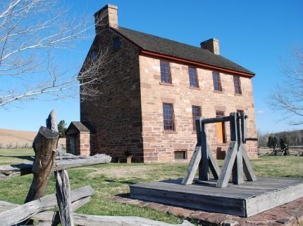 Photo of the Stone House at Manassas National Battlefield Park
