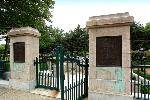 21 Entrance to Hahn Memorial